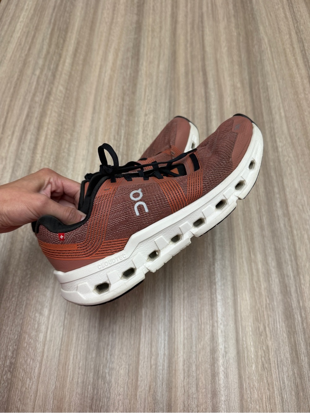 On Running Cloudgo Running Shoes Size 8.5 Women's in Mahogany Ivory Color Way